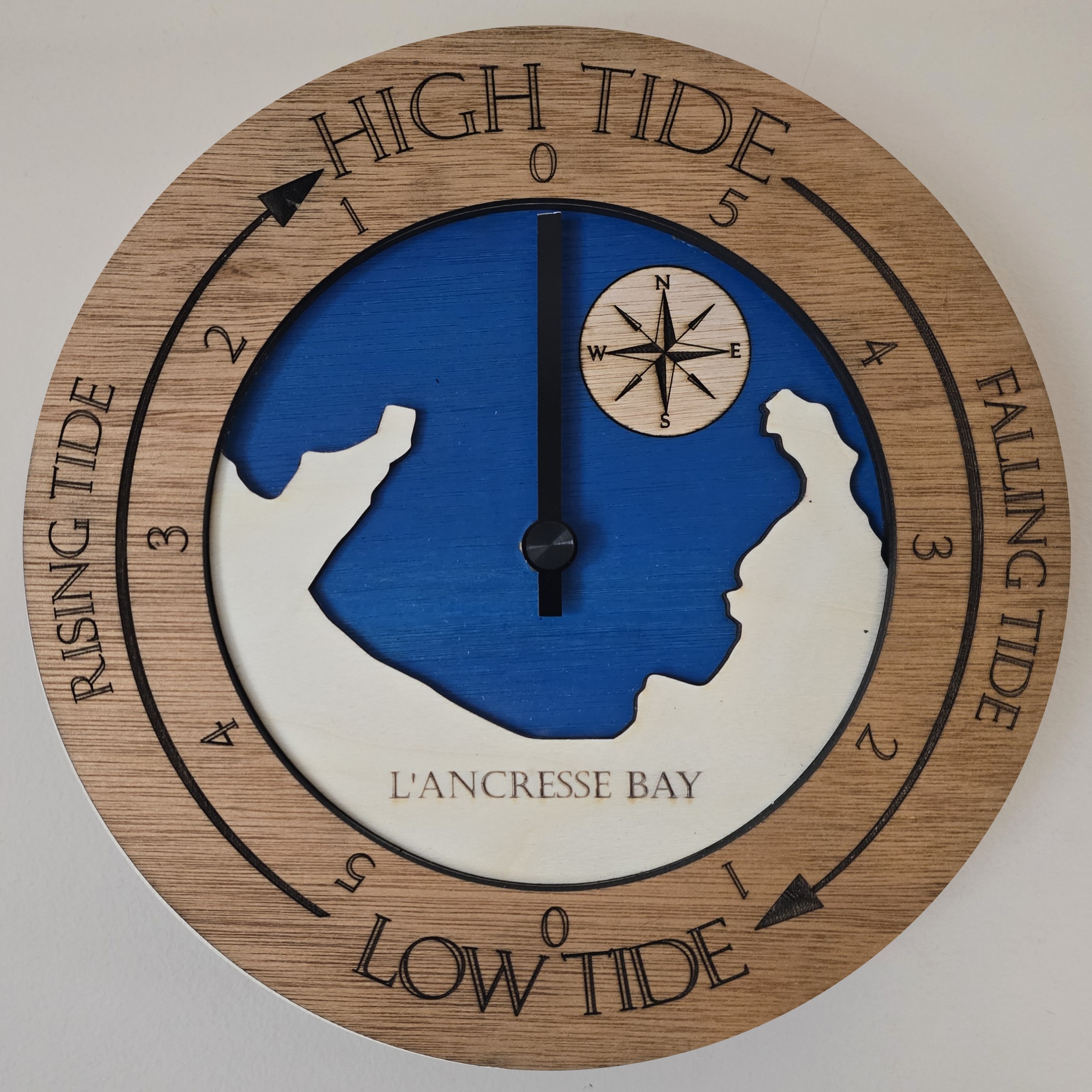 l Ancresse Bay Tide Clock